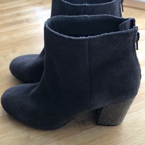 NWOT Kenneth Cole, suede boots